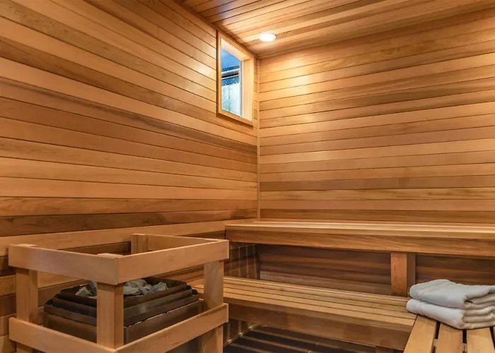 Apartament Private, Modern, Luxury With Unmatched Red Rock Views Private Trail Head - Enjoy On Sauna, Aromatherapy Steam Room, Hot Tub, Pools And Wellness Services *