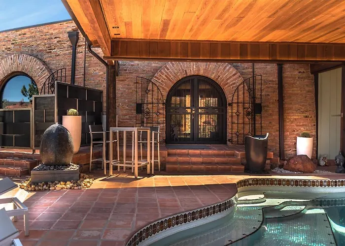Apartament Private, Modern, Luxury With Unmatched Red Rock Views Private Trail Head - Enjoy On Sauna, Aromatherapy Steam Room, Hot Tub, Pools And Wellness Services Sedona